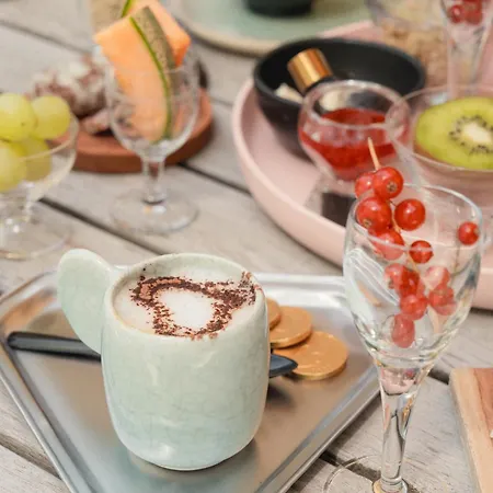 B5 Boutique (adults Only) Готель *