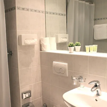 B5 Boutique (adults Only) Готель *