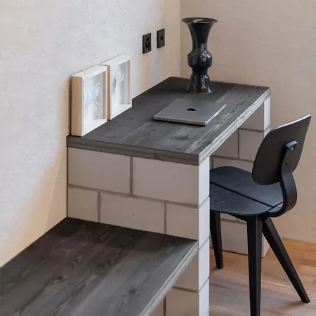 B5 Boutique (adults Only)