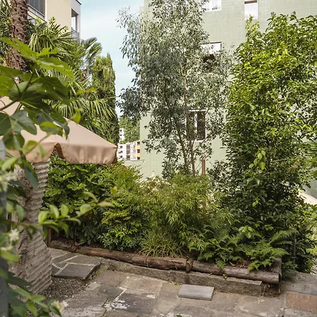 B5 Boutique (adults Only)