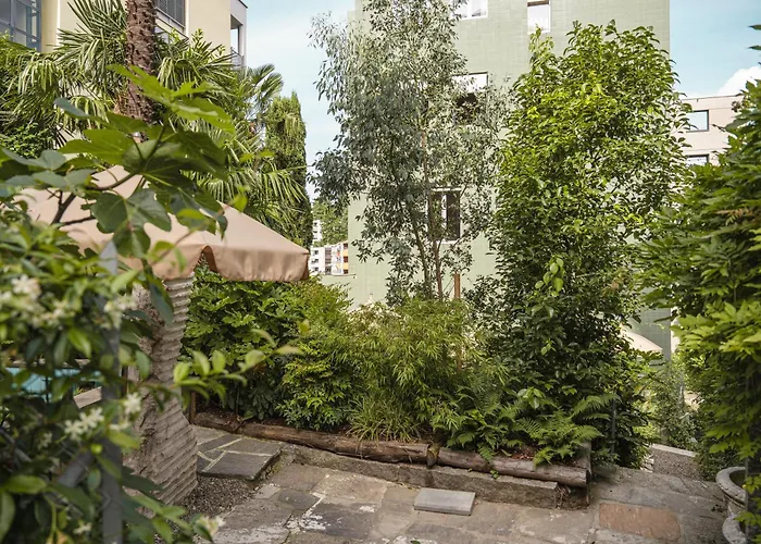 B5 Boutique (adults Only)